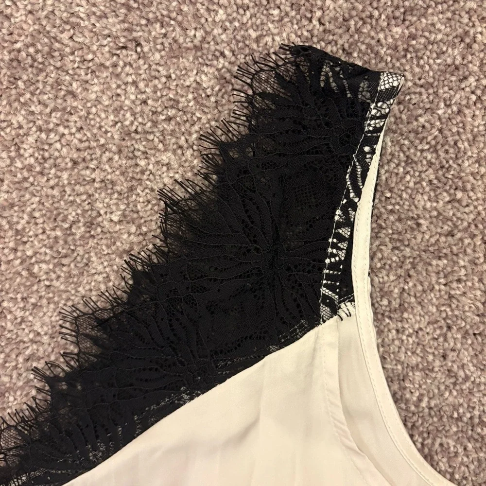 Worthington Women's Sleeveless Tank Top Size L White Black V-Neck NWT $48 - Picture 8 of 14